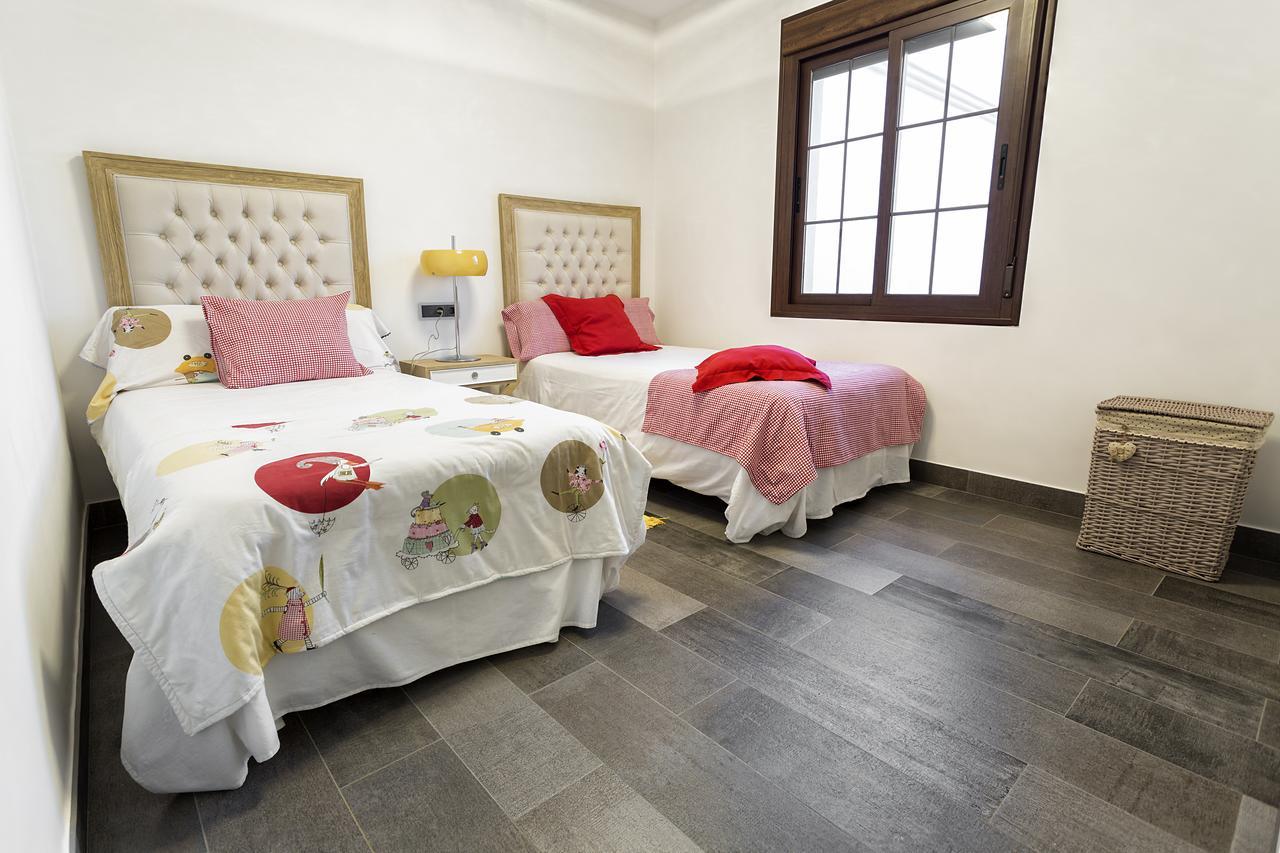 Canete Medica House Almodovar del Rio Bagian luar foto